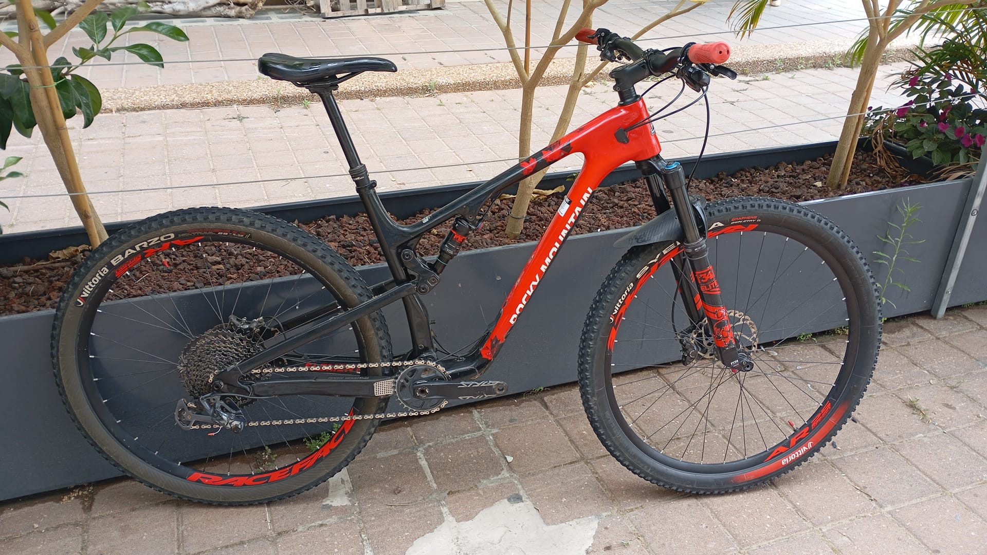 Rocky Mountain Element C70 L - סניף רעננה 