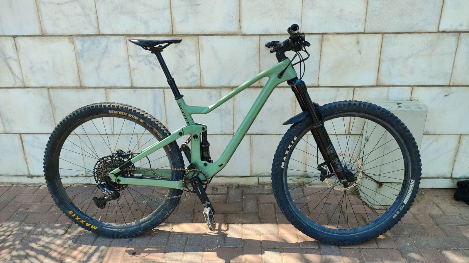 סקוט גינייס קרבון 29 מדיום  סניף מוצקין