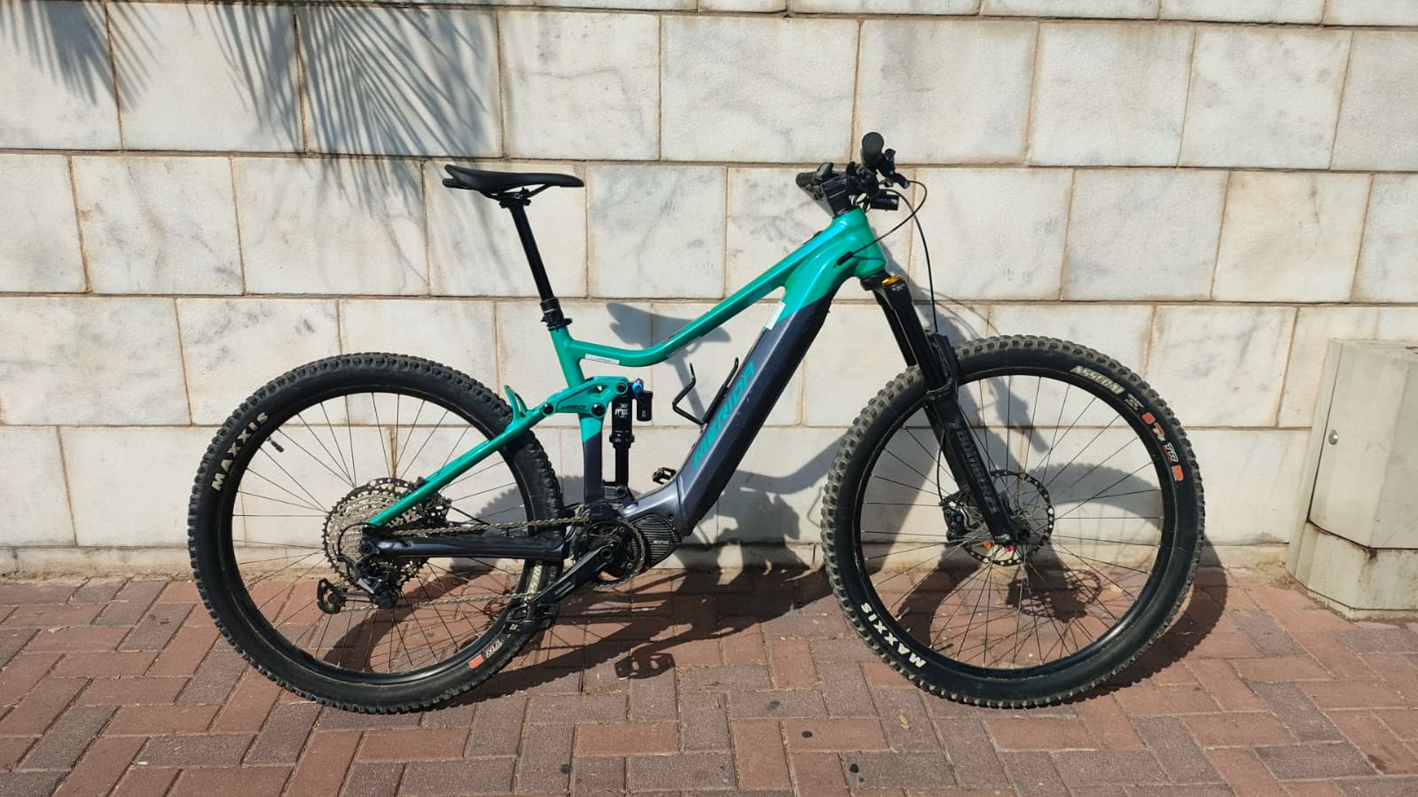 חשמלי הרים MERIDA  700 L - סניף מוצקין 