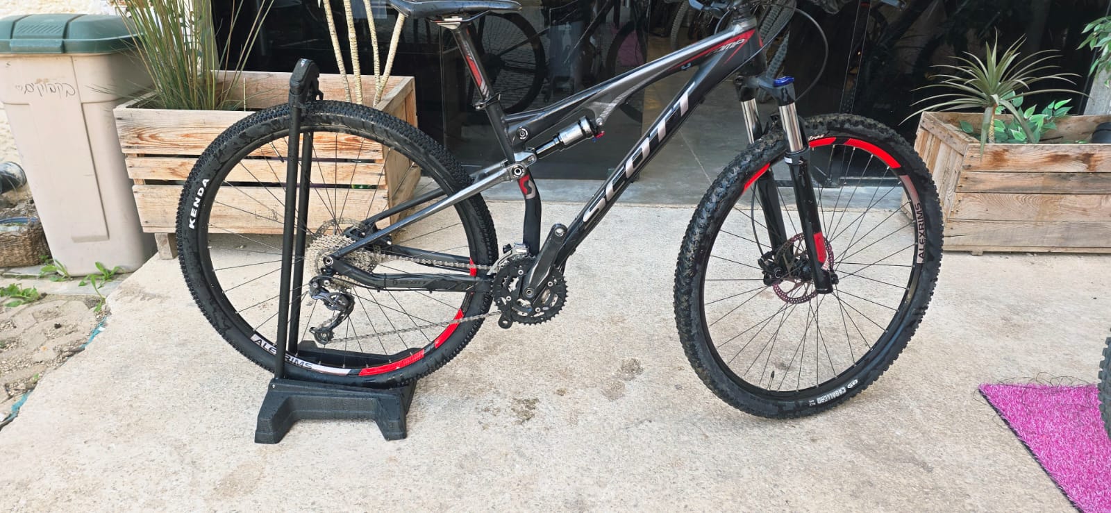 סקוט ספארק 29 מידה M - דמו 364