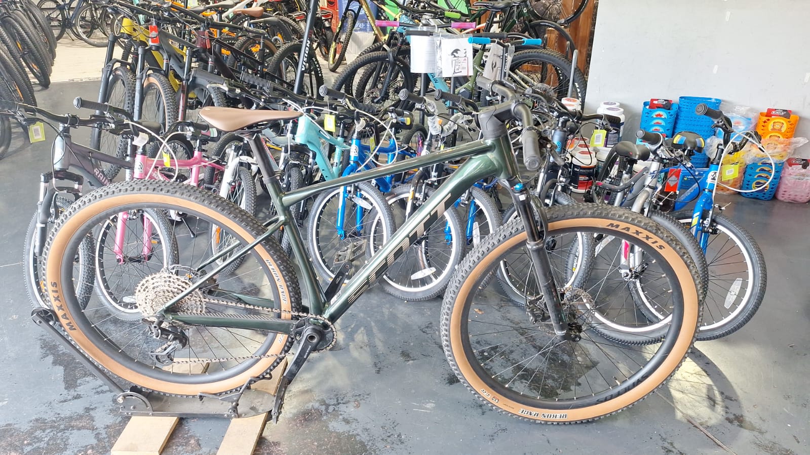 סקוטSCALE 950 L - סניף בילו 