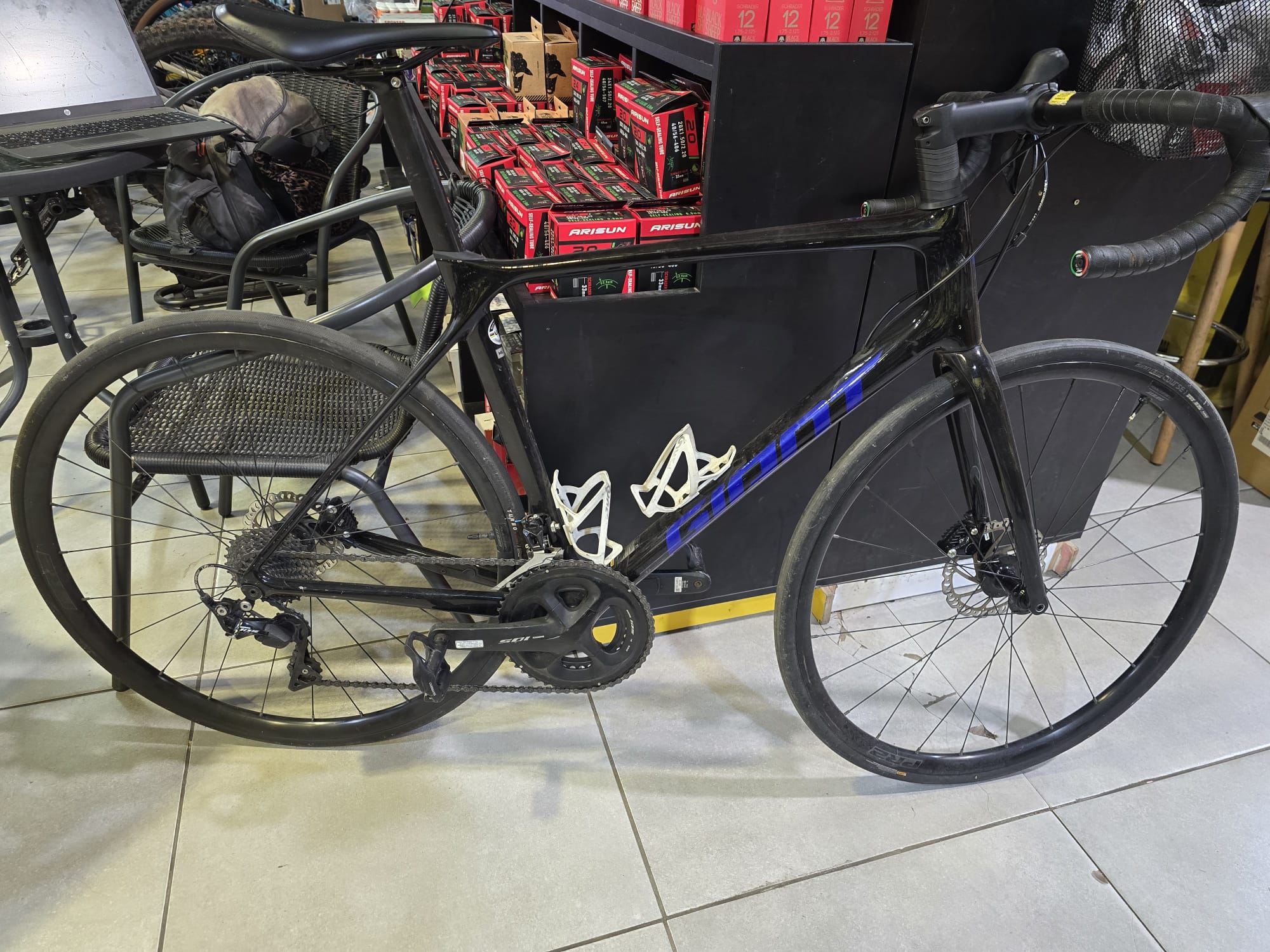 גיאנט כביש TCR מידה M - סניף קרית שמונה 