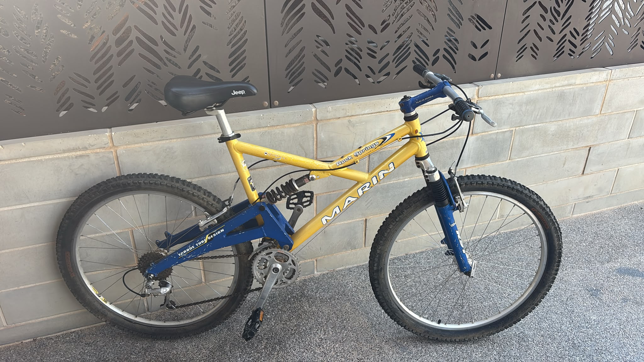 Marin שיכוך מלא מידה L - תל אביב נמל
