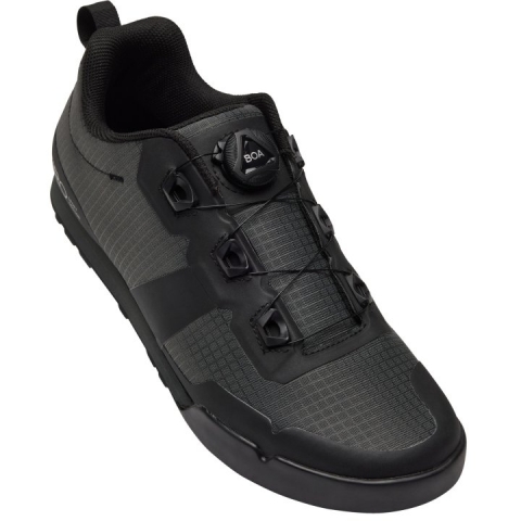 נעלי רכיבה לפדאל פלאט GIRO TRACKER BOA