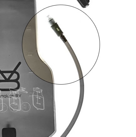 פיה לשקית מים V8