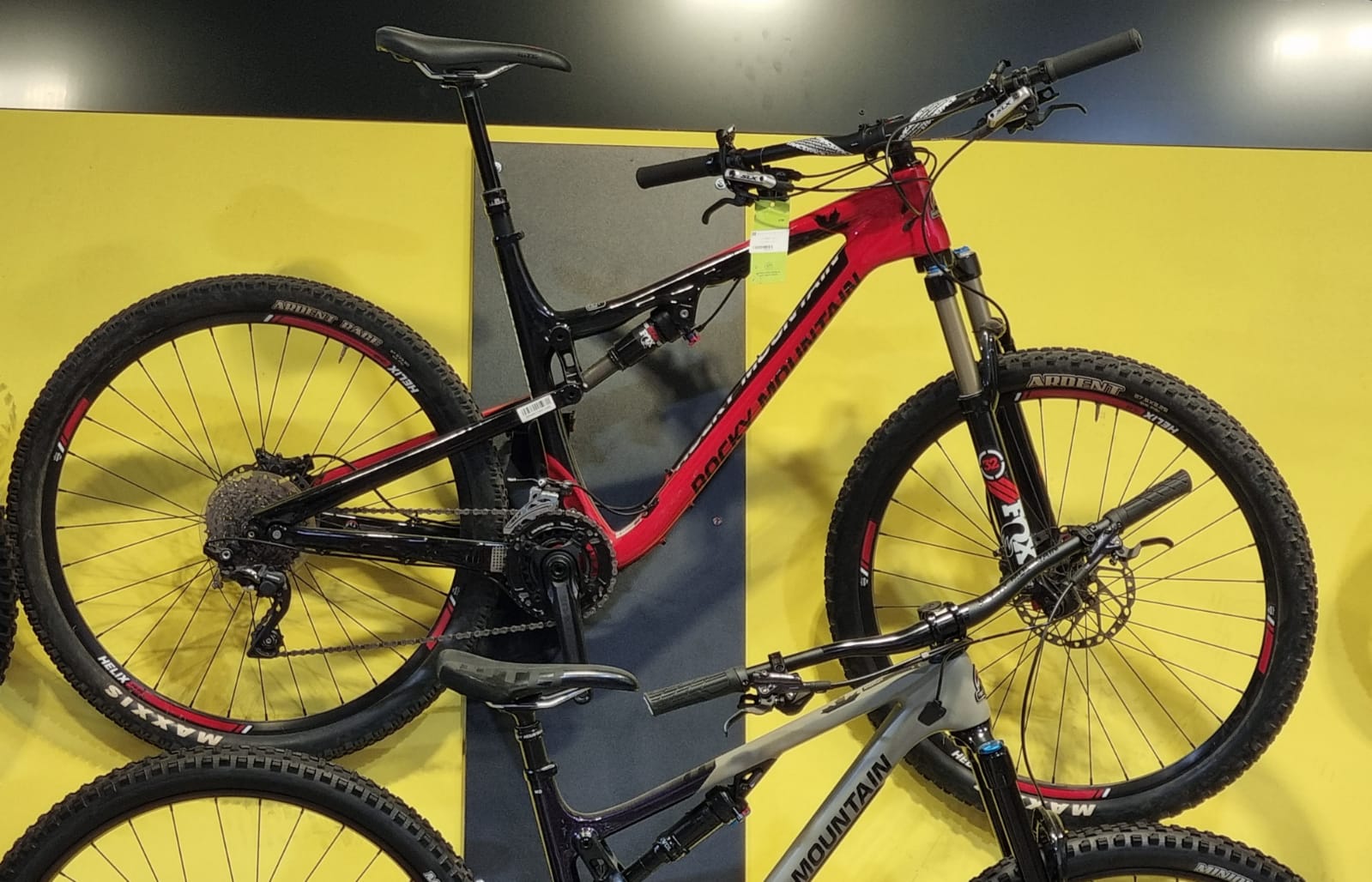 Rocky Mountain Thunderbolt 750 2016 CARBON מידה M - סניף נהריה