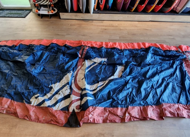 מצנח וקטור 11.0 קברינה-סניף חיפה גלישה