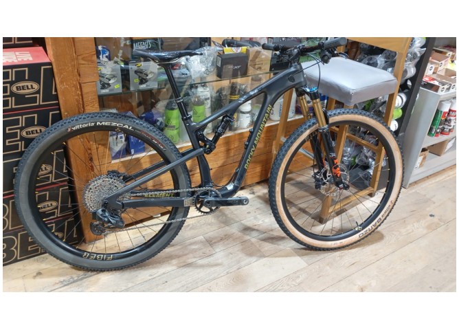 רוקי מאונטן אלמנט CARBON משודרגים - סניף רעננה 