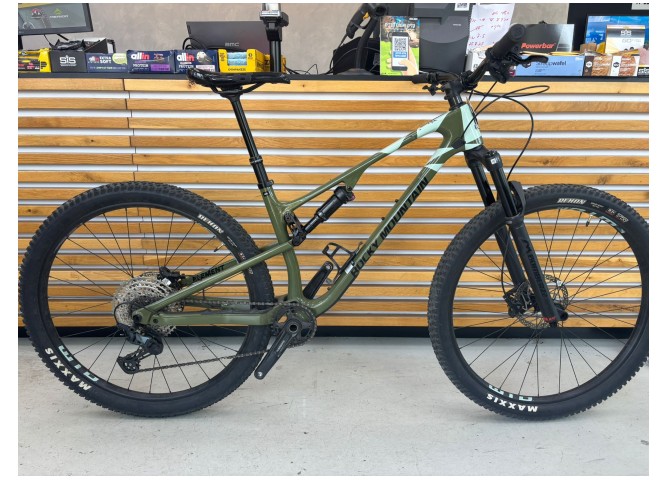 רוקי מאונטין אלמנט קרבון  M C30 - תל אביב ולודרום