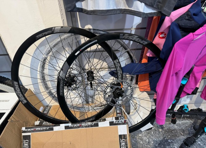 סט גלגלים כביש אלומינם XDR-522 - אבן יהודה