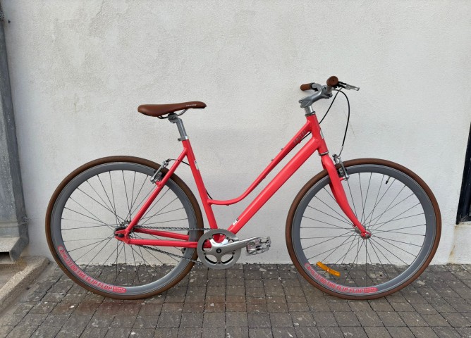 אופני עיר נשים FRITZI LADY PICH - תל אביב נמל